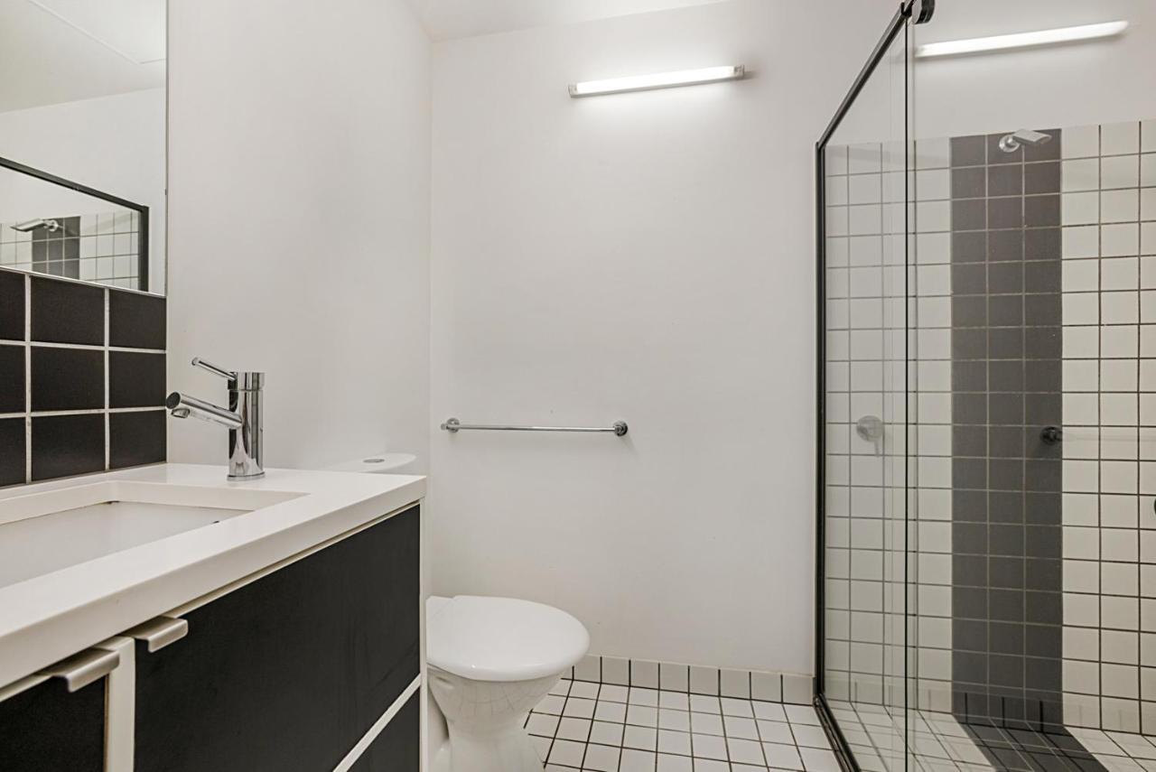 Appartement 2-Bed Unit Metres From Cbd Malls, Dining & Sights à Ville de Ville de Melbourne Extérieur photo